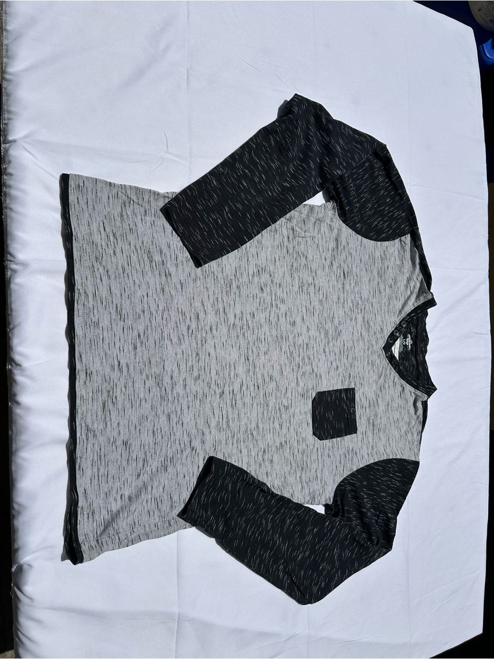 Mountain Ridge Men’s Large Grey Black Long Sleeve Henley Shirt
